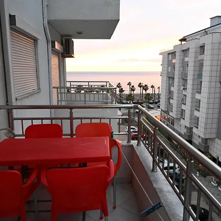 - Apartamento