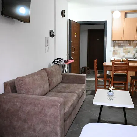 - Apartamento